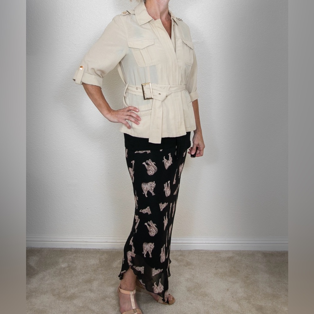 Chico’s Safari Jacket. Beige, lightweight gold accents. Like new. Small - Picture 5 of 14
